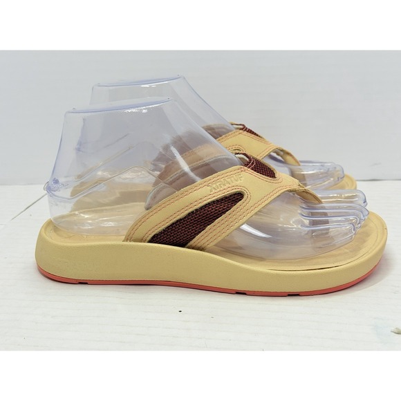 Xtratuf Shoes - XTRATUF Pegasus South Shore Womens 6 Leather Flip Flops Tan Coral Slip Resistant